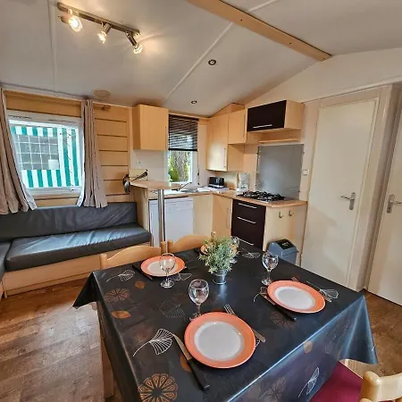 M.home Acces E007 3chbr/6pers *